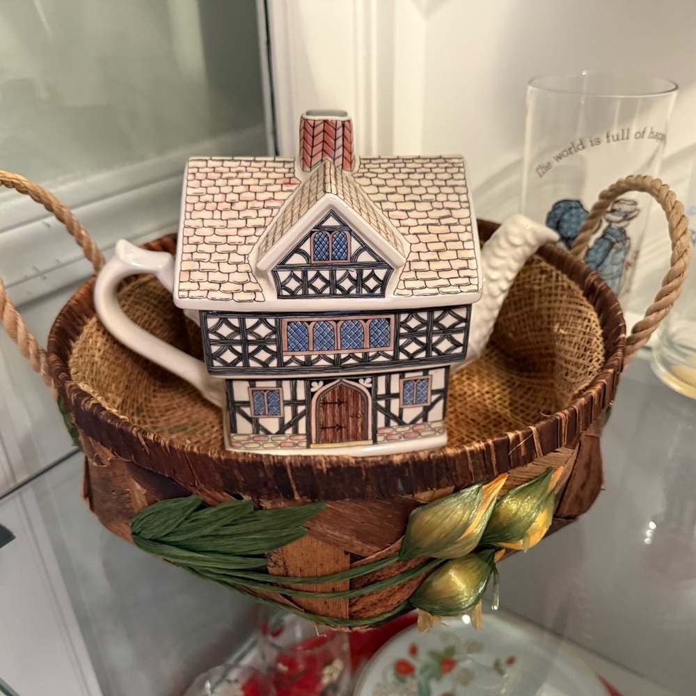 English Country House Sadler Henry VIII Tudor House